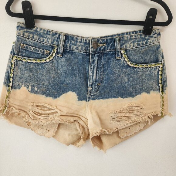 Free People Two-Toned Boho Distressed Denim Jean Shorts Women's 26 - Picture 1 of 8